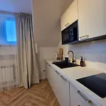 Aparthotel Nowotarska 25
