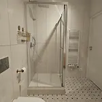 Aparthotel Nowotarska 25