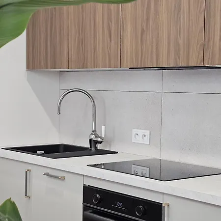 Nowotarska 25 זקופאנה