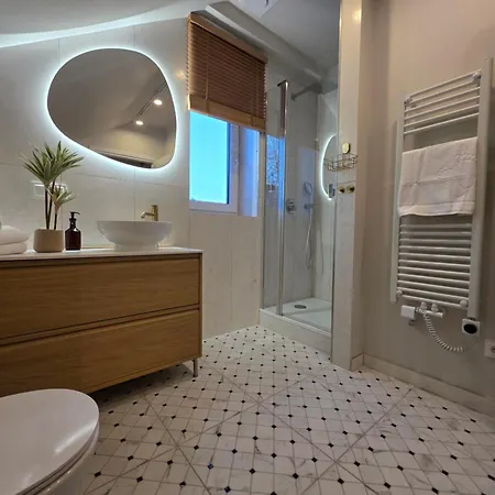 Aparthotel Nowotarska 25
