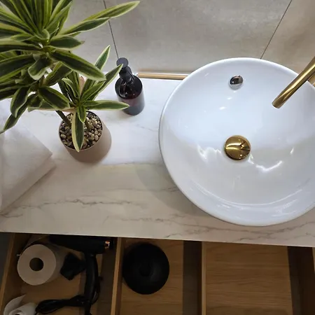 Aparthotel Nowotarska 25